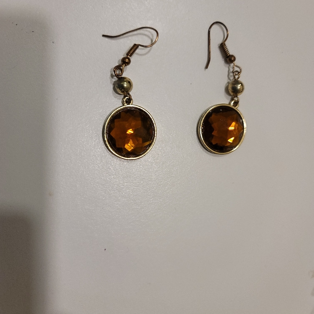 EARRINGS - Picture 2 of 2